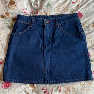 Vans/Wrangler Denim Skirt w/ Pockets Size Large